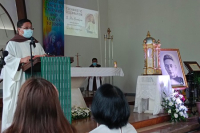 Relics of Titus Move the Philippine Church