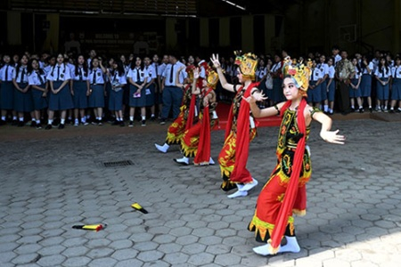 Jubilee for World of Education Celebrated in Rome