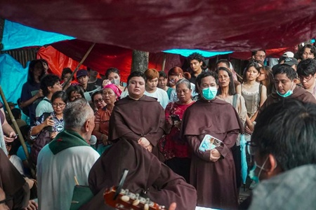 Carmelites in Philippines Join "Kampuhan sa DAR"