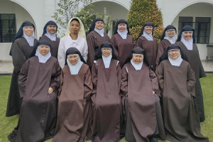 Monjas carmelitas celebran elecciones en Cabanatuan